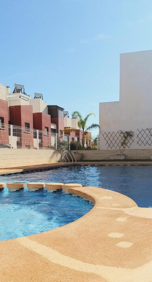 Modern Townhouse In Torrevieja, Costa Blanca Apartman Kültér fotó